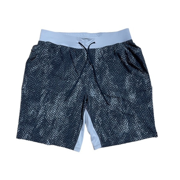 Lululemon training short with liner - Picture 1 of 5